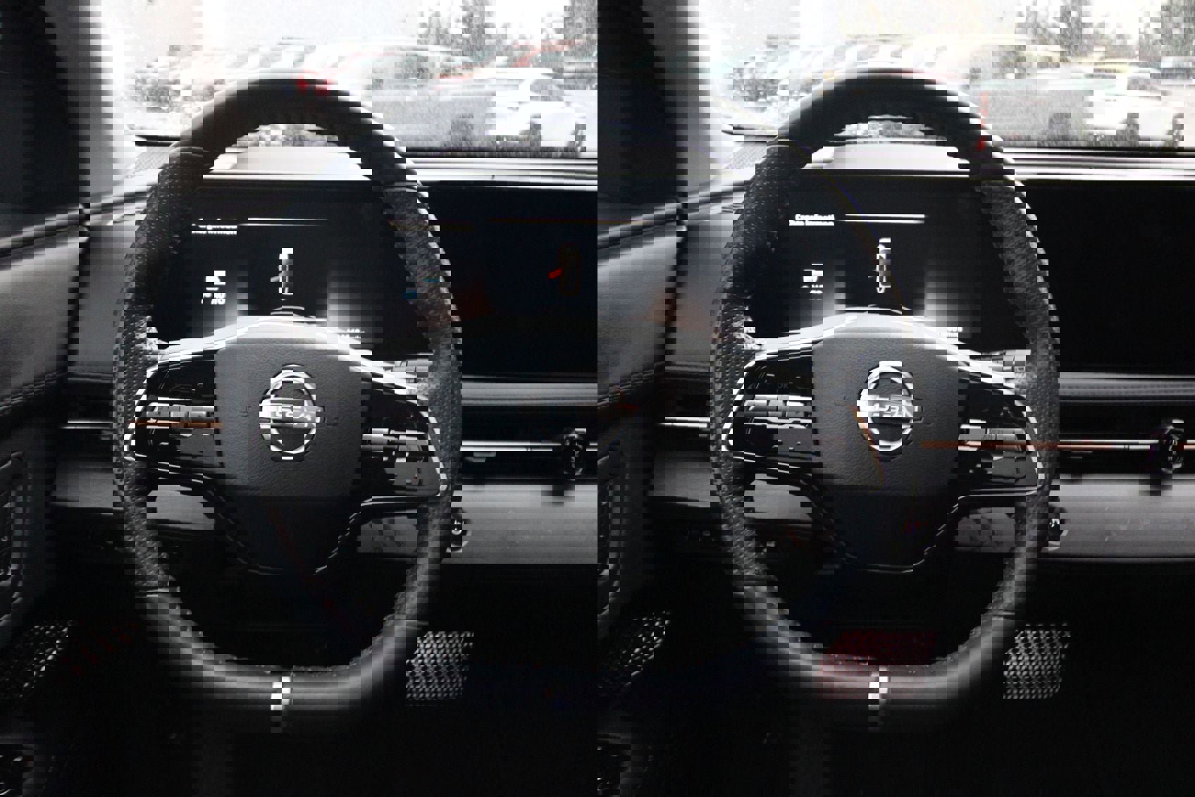 Used 2023 Nissan Ariya FWD image 13