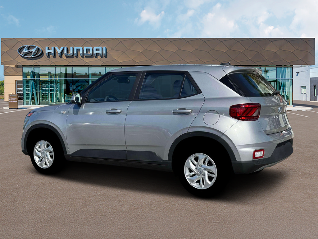 New 2026 Hyundai Venue SE FWD image 4