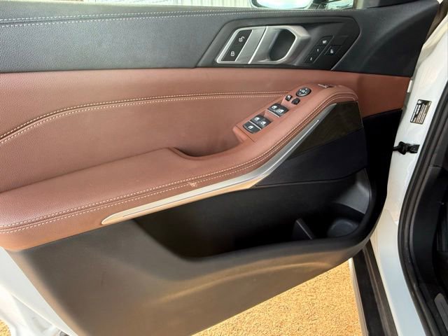 Used 2022 BMW X5 sDrive40i w/ Premium Package image 18