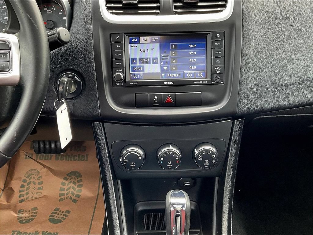 Used 2012 Dodge Avenger SXT Plus FWD image 9