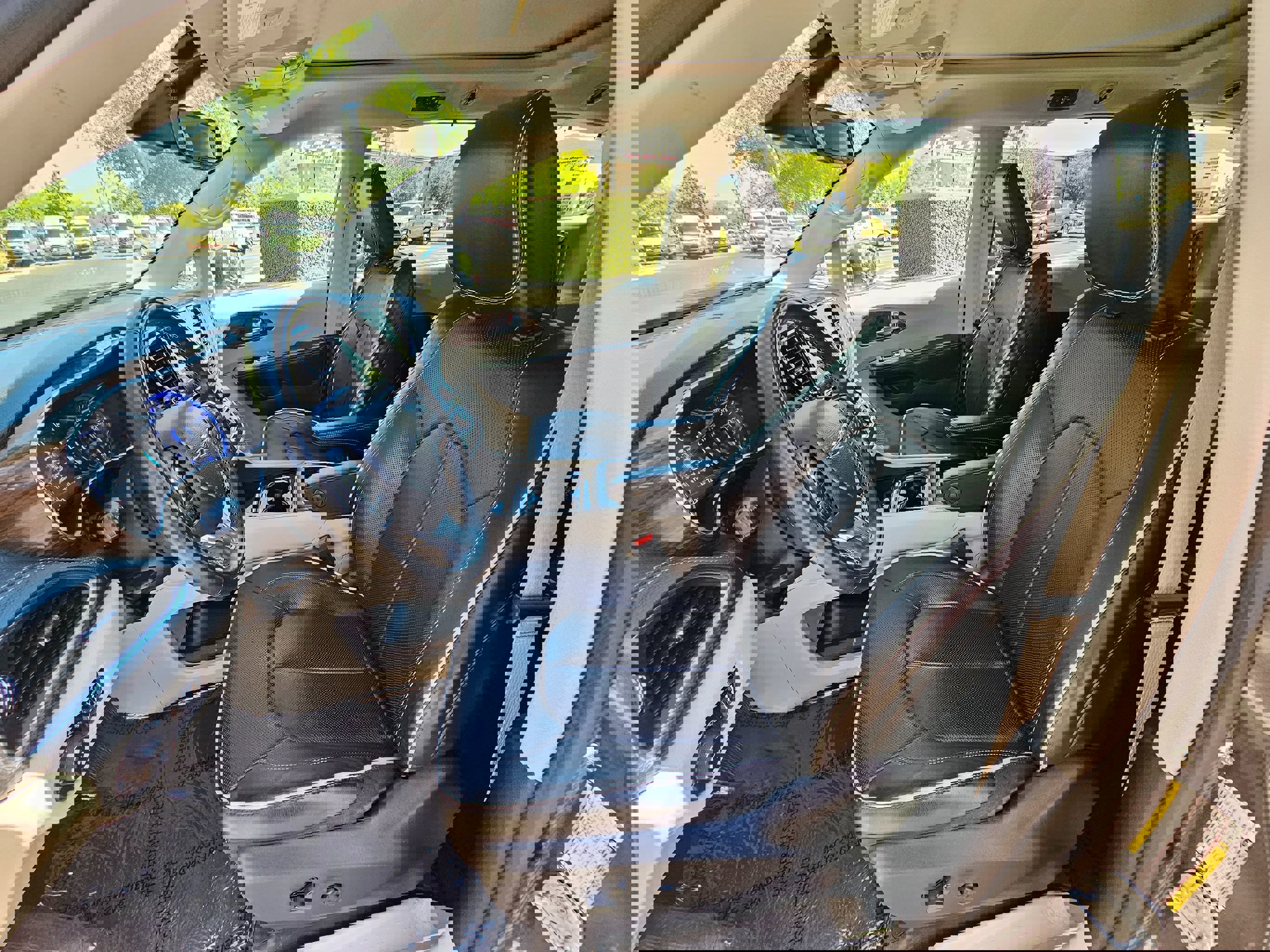 Used 2022 Chrysler Pacifica Limited image 14