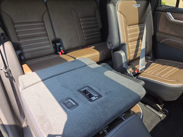 New 2026 GMC Acadia Denali Ultimate AWD/4WD image 25