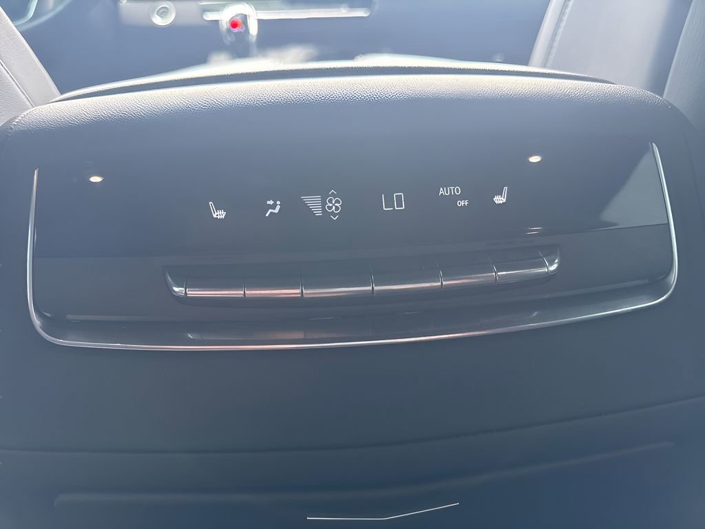 Used 2022 Cadillac Escalade Sport AWD/4WD image 14