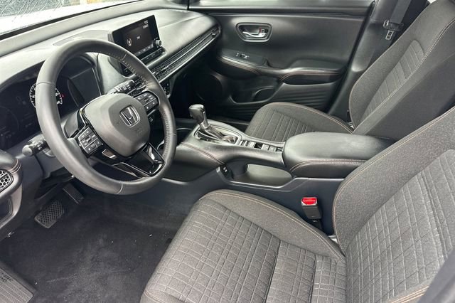 Used 2024 Honda HR-V Sport image 11