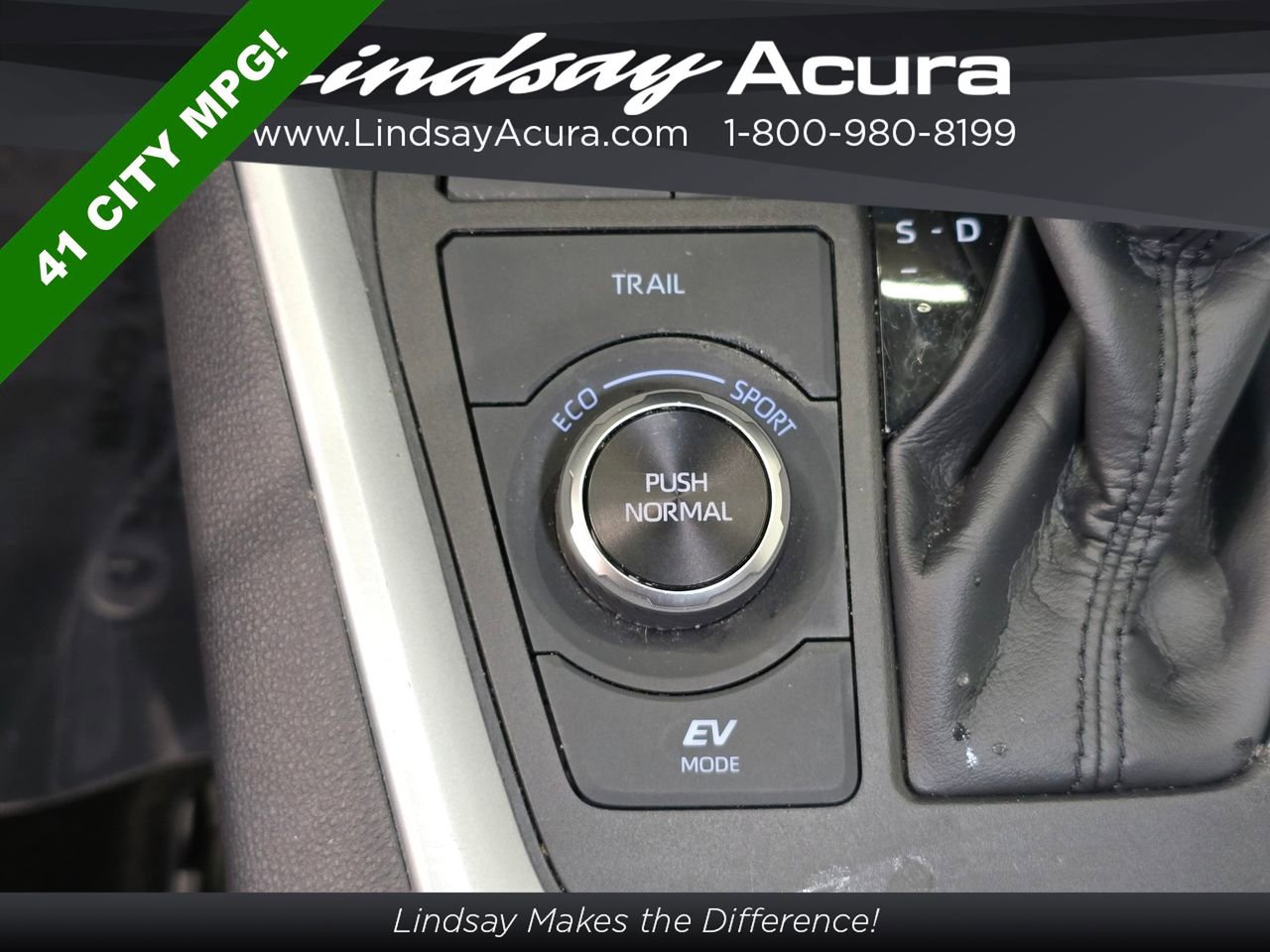 Used 2025 Toyota RAV4 XLE image 19