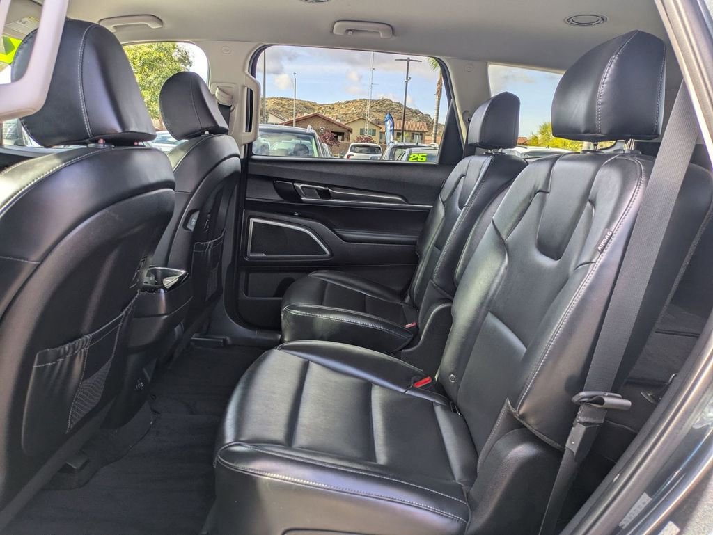 Used 2024 Kia Telluride S FWD image 27