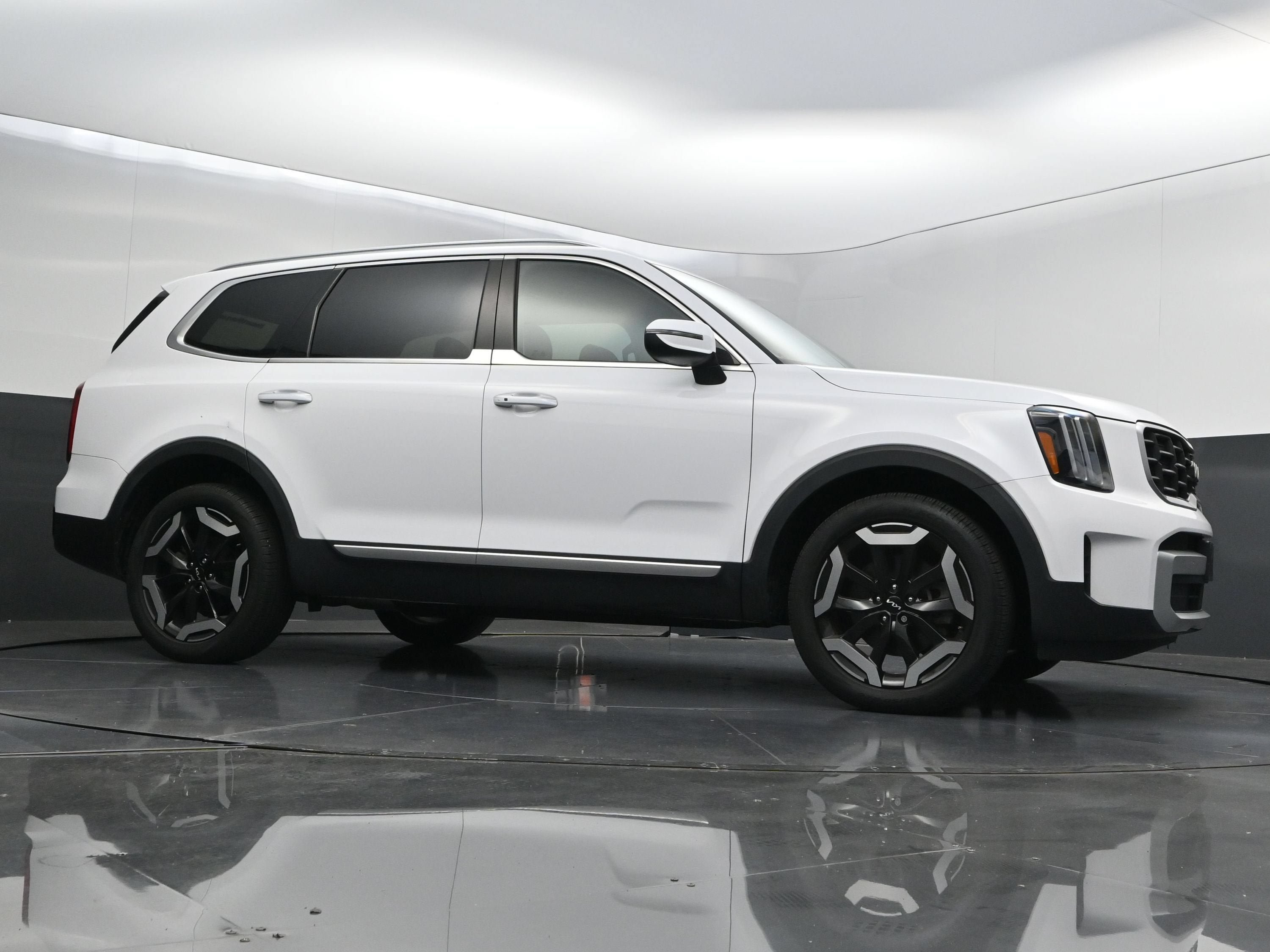 Used 2024 Kia Telluride S w/ S Sunroof Package AWD/4WD image 50