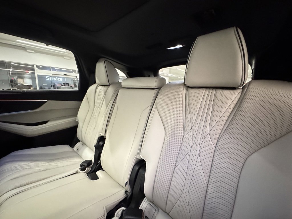 Used 2024 Acura MDX Type S image 27