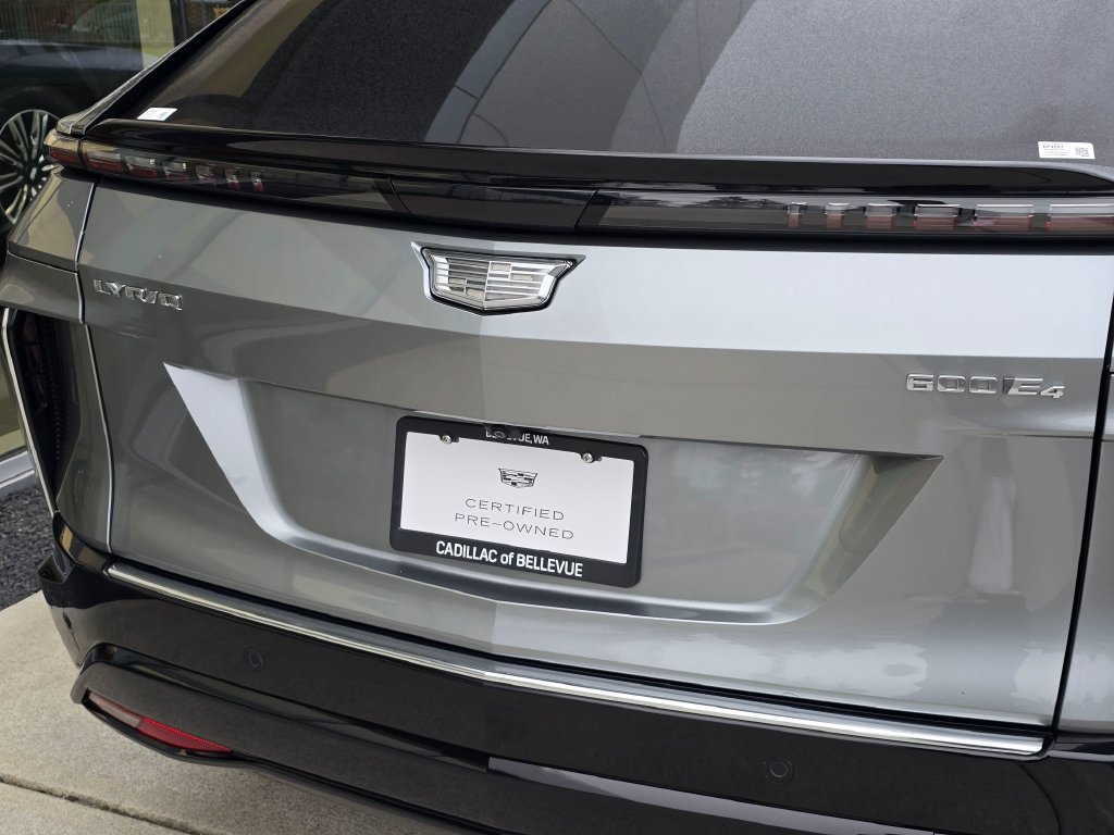 Certified 2025 Cadillac Lyriq Luxury AWD/4WD image 15
