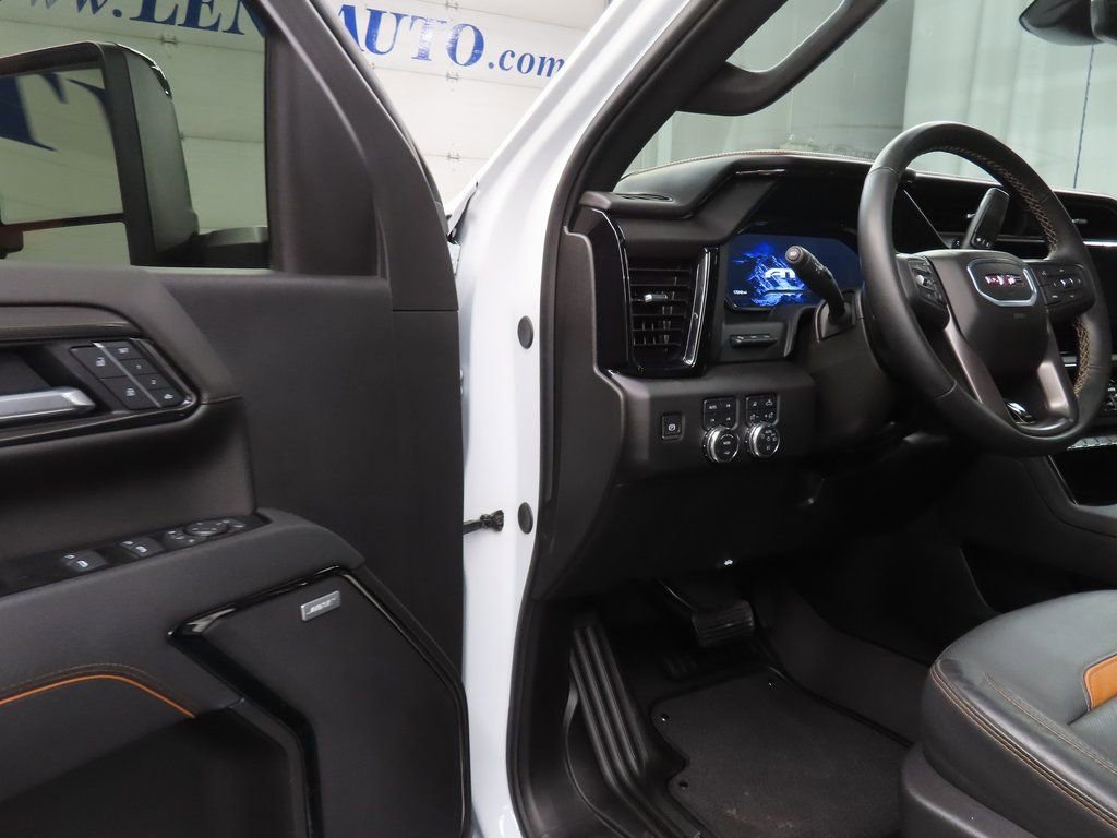Used 2025 GMC Sierra 3500 AT4 w/ AT4 Premium Plus Package image 61