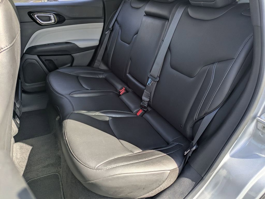 Used 2025 Jeep Compass Limited AWD/4WD image 27