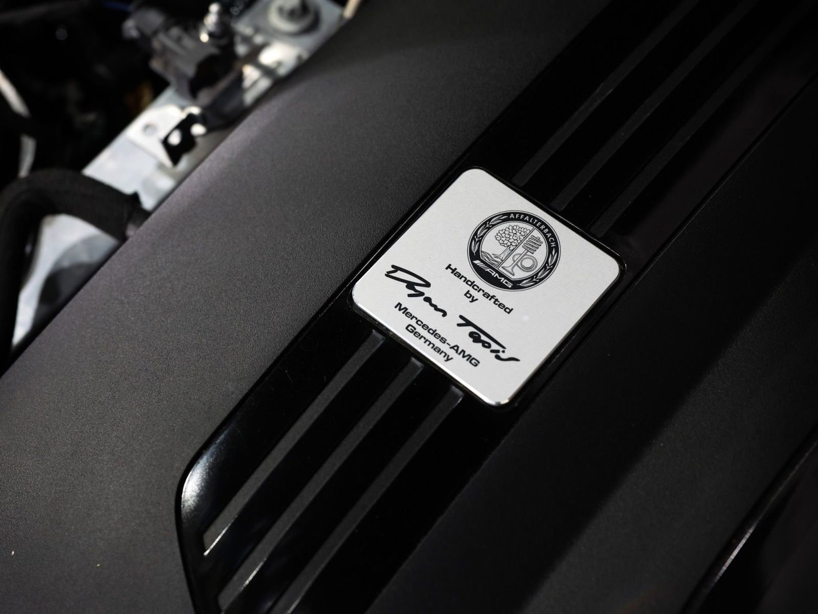 Used 2025 Mercedes-Benz S 63 AMG S w/ Rear Seat Package image 38