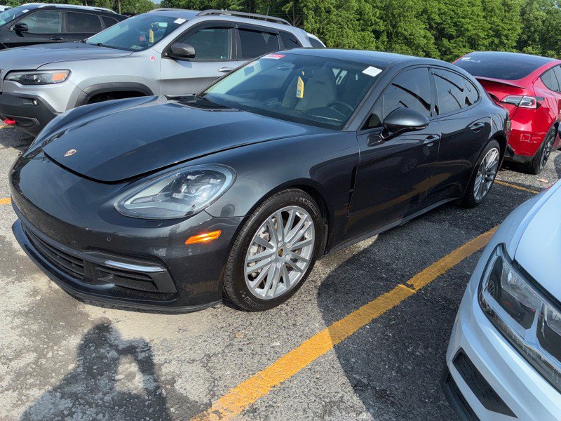Used 2018 Porsche Panamera 4 AWD/4WD image 9