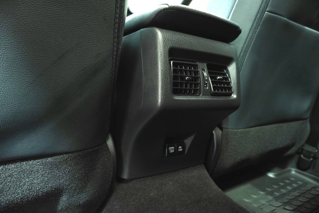 Used 2025 Toyota Camry XSE w/ Premium Plus Package AWD/4WD image 12