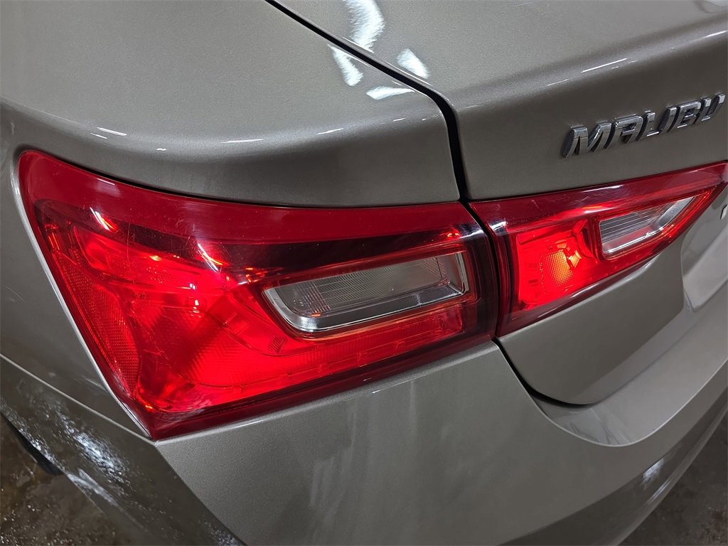 Used 2023 Chevrolet Malibu LT image 33