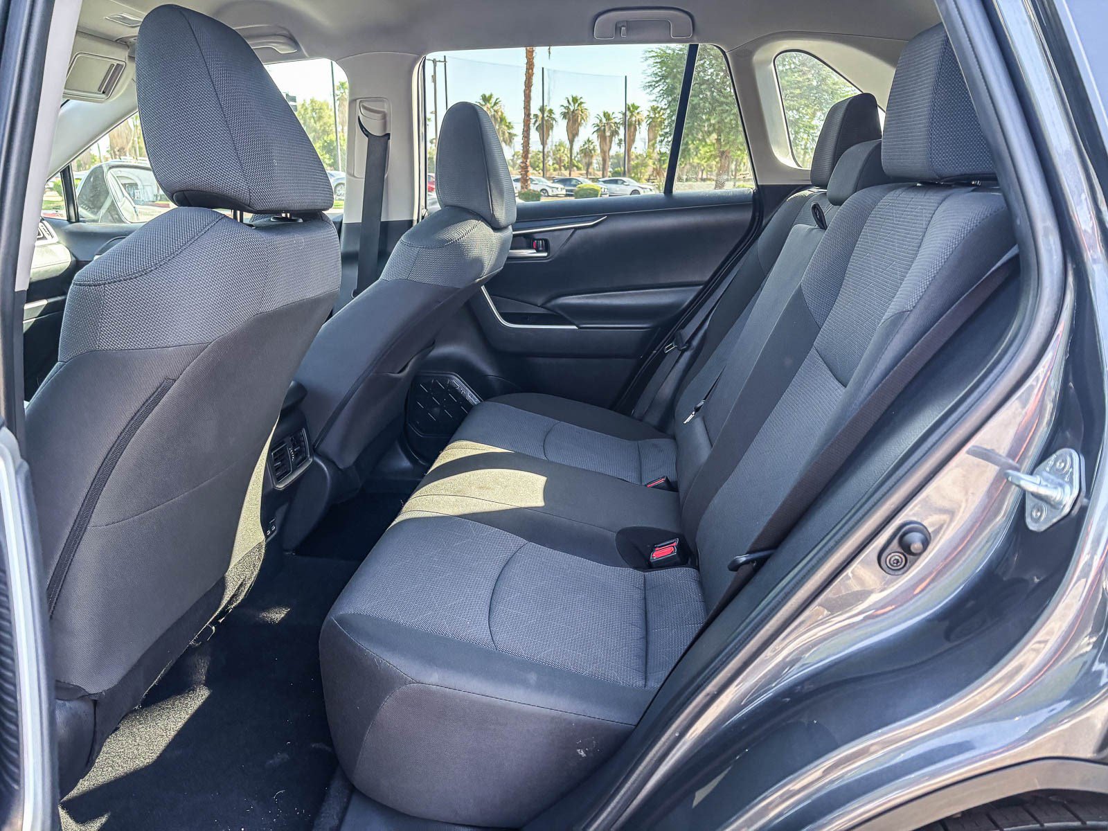 Used 2024 Toyota RAV4 XLE FWD image 21