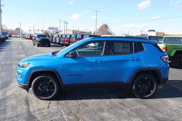 New 2026 Jeep Compass Latitude image 18