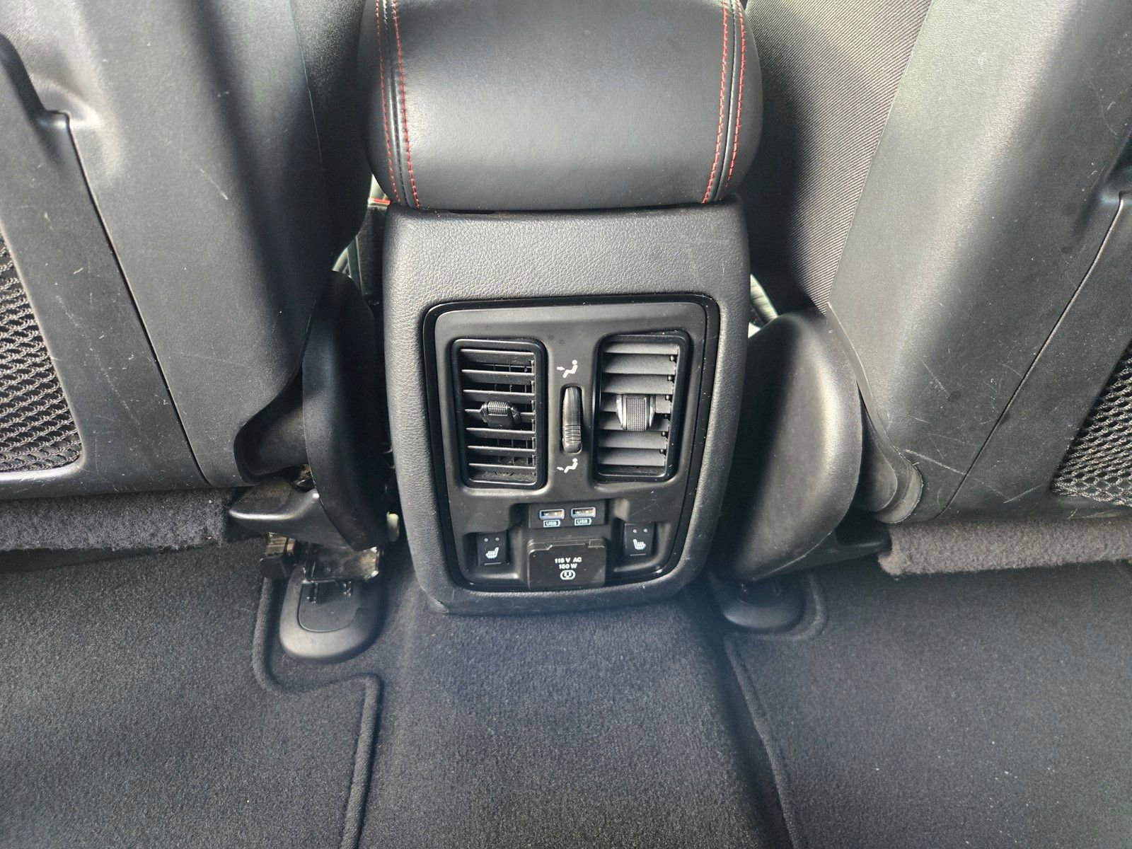 Used 2023 Dodge Durango GT image 11