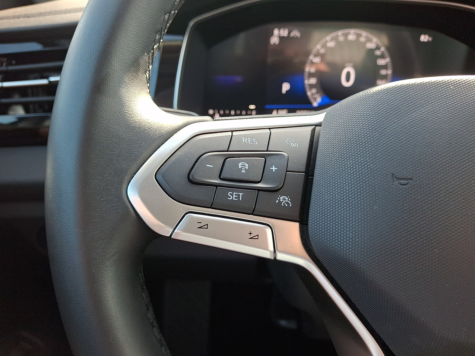 Certified 2025 Volkswagen Jetta S FWD image 21