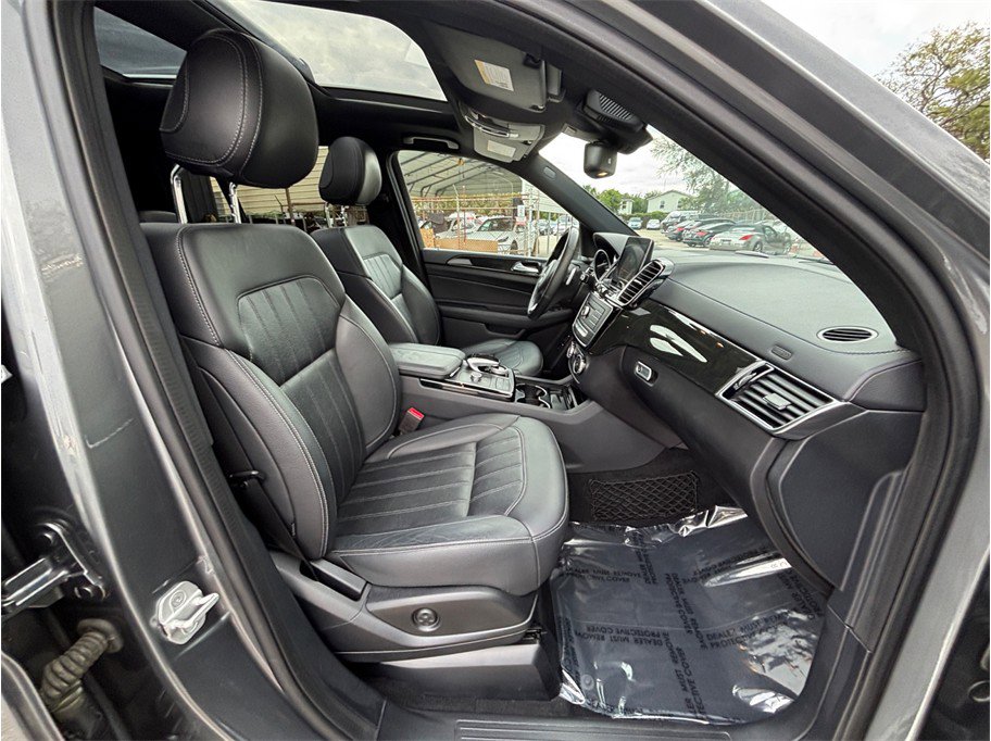 Used 2017 Mercedes-Benz GLS 450 4MATIC image 49