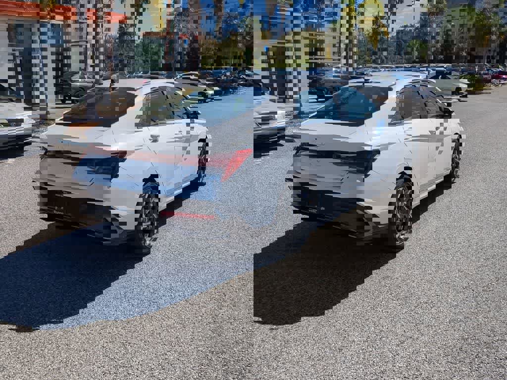 New 2026 Hyundai Elantra Limited image 7