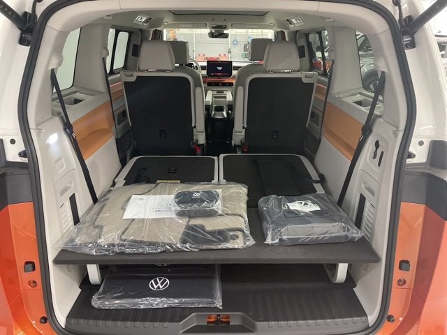 New 2025 Volkswagen ID. Buzz 1st Edition image 25