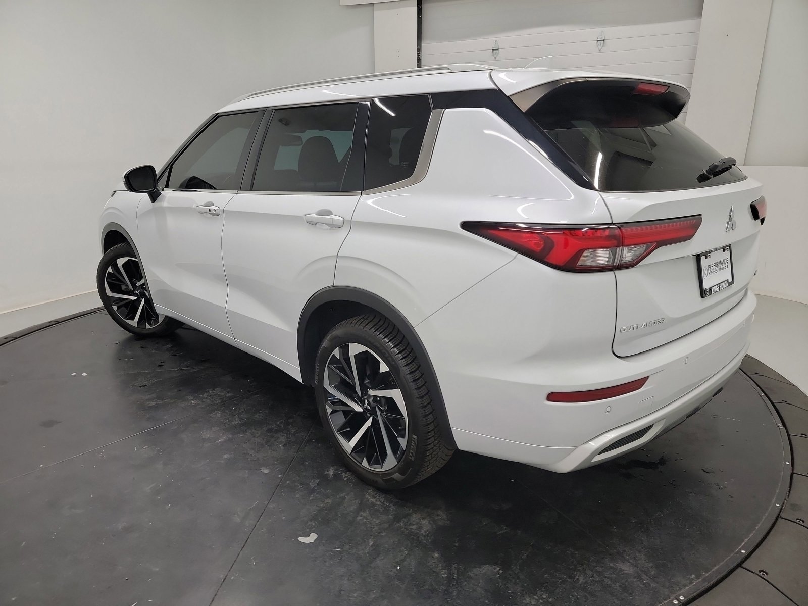 Used 2022 Mitsubishi Outlander SEL AWD/4WD image 6