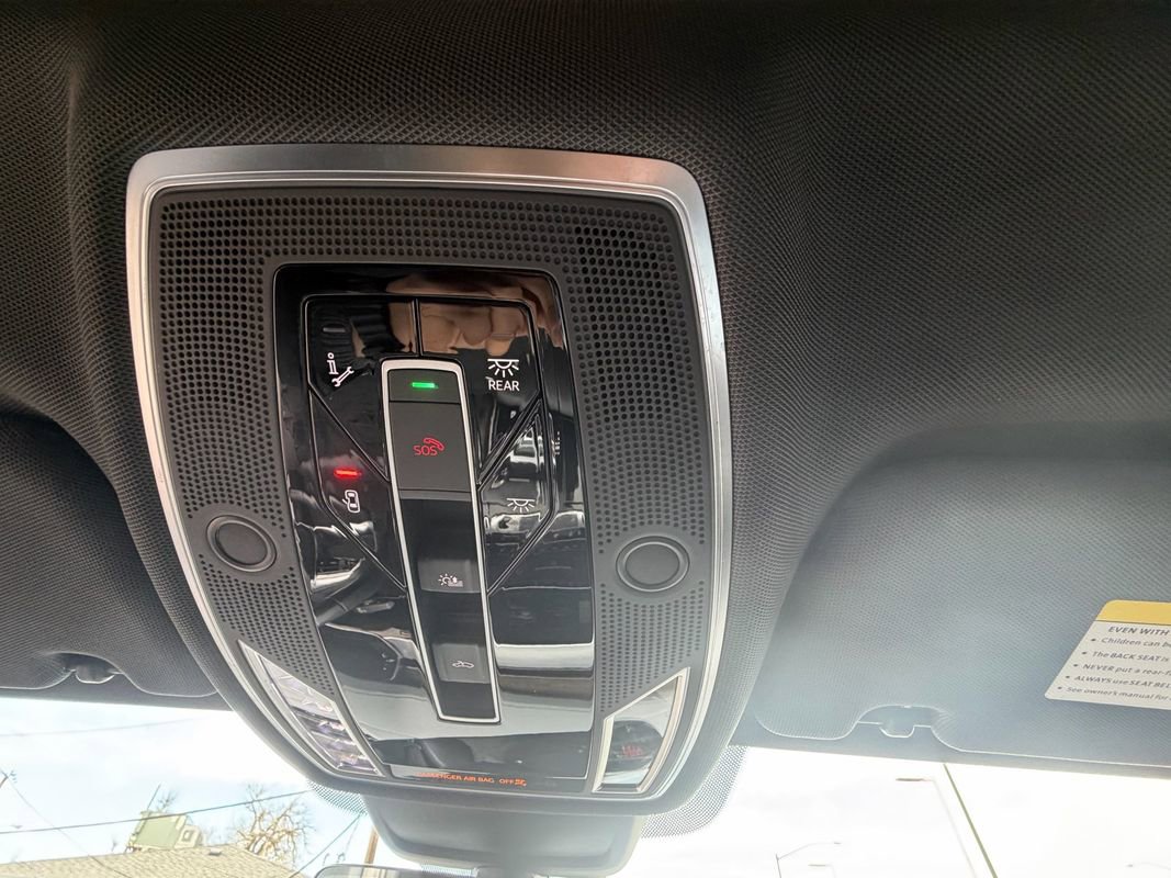 Used 2021 Audi A8 L 3.0T w/ Executive Plus Package image 33