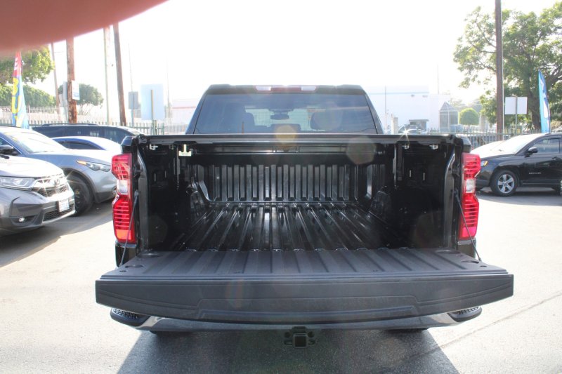 Used 2022 Chevrolet Silverado 1500 LT image 8