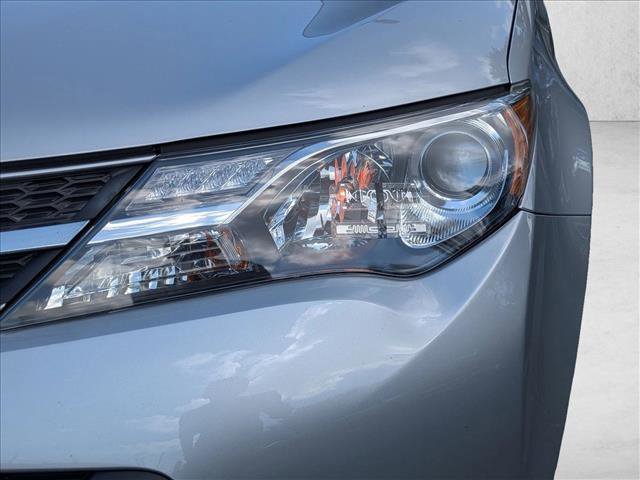 Used 2015 Toyota RAV4 XLE FWD image 2