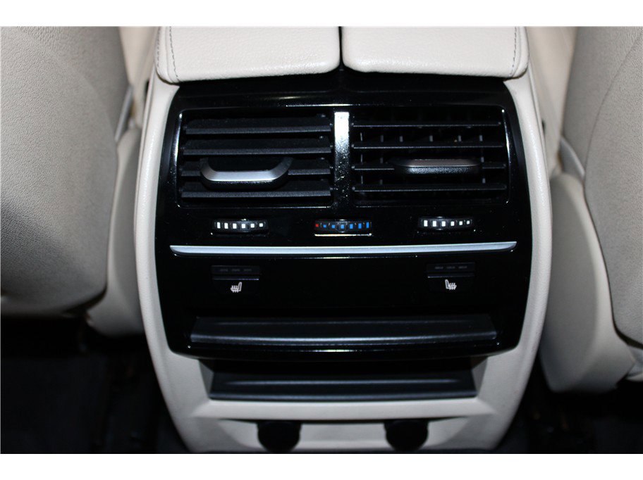 Used 2018 BMW 640i Gran Turismo xDrive w/ M Sport Package image 18