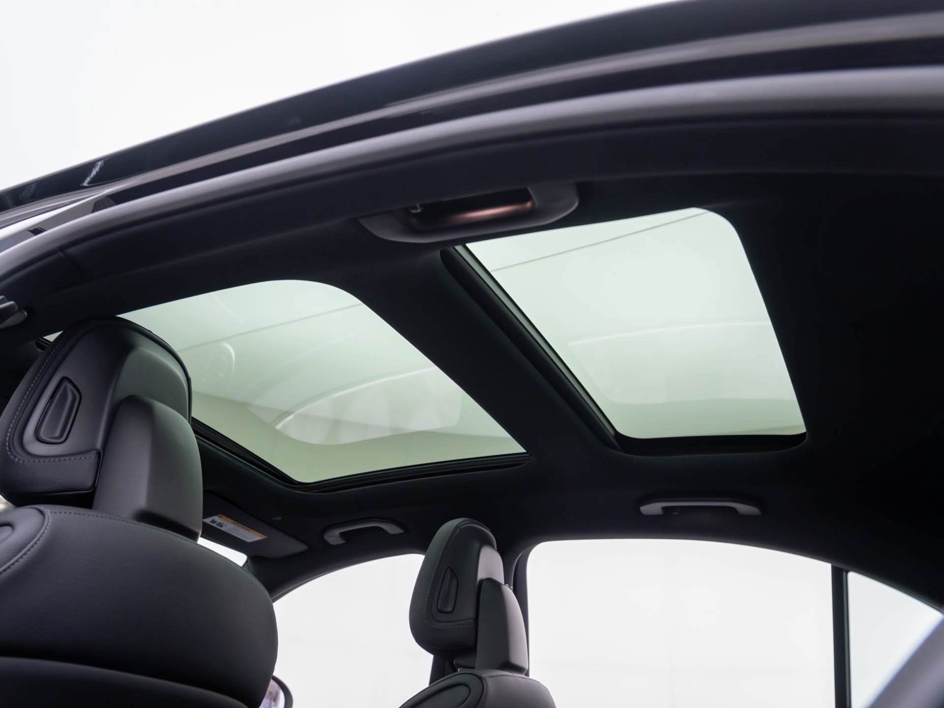 New 2026 Mercedes-Benz C 300 4MATIC Sedan image 17