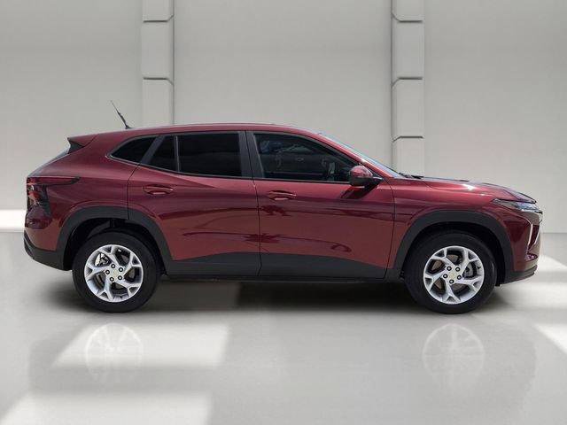 Certified 2024 Chevrolet Trax LS w/ LS Convenience Package FWD image 6