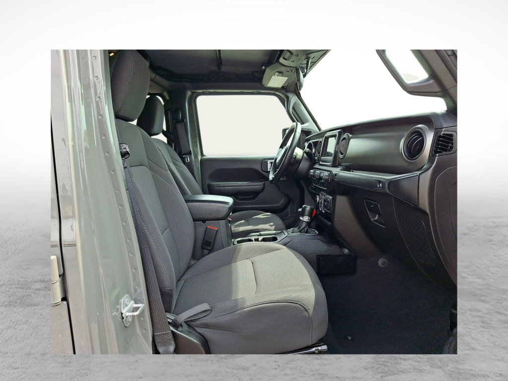 Used 2022 Jeep Gladiator Willys image 12