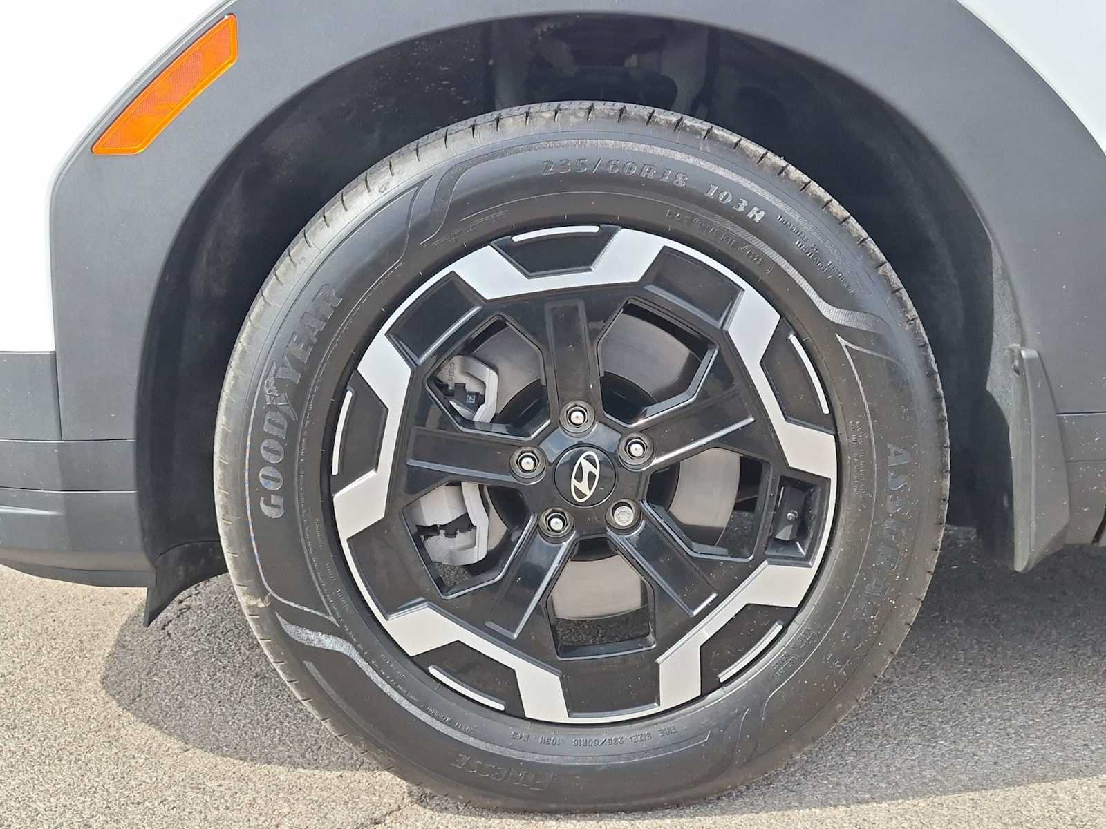 Certified 2024 Hyundai Santa Fe SEL FWD image 13
