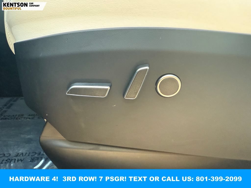 Used 2023 Tesla Model X AWD/4WD image 31
