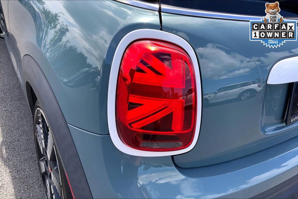 Certified 2023 MINI Cooper 2-Door Hardtop w/ Multitone Edition image 25