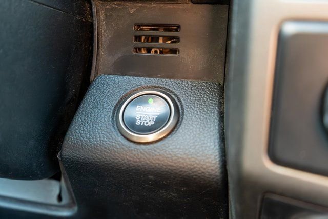 Used 2020 Ford F150 Raptor w/ Equipment Group 802A Luxury image 33