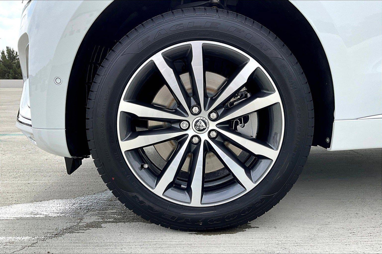 New 2026 Jaguar F-PACE R-Dynamic S image 6