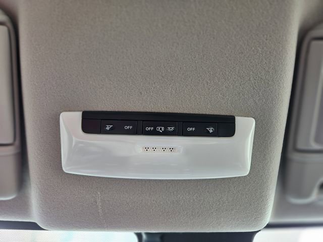 New 2025 Nissan Versa SV w/ Trunk Package image 25