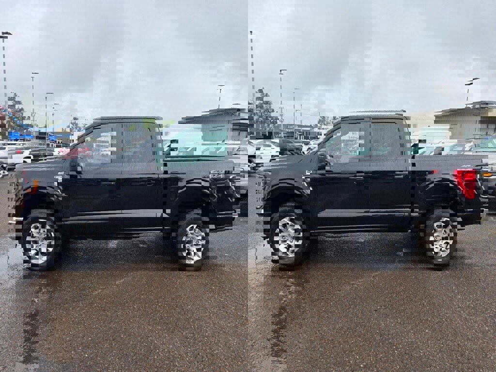 Used 2023 Ford F150 XLT image 6