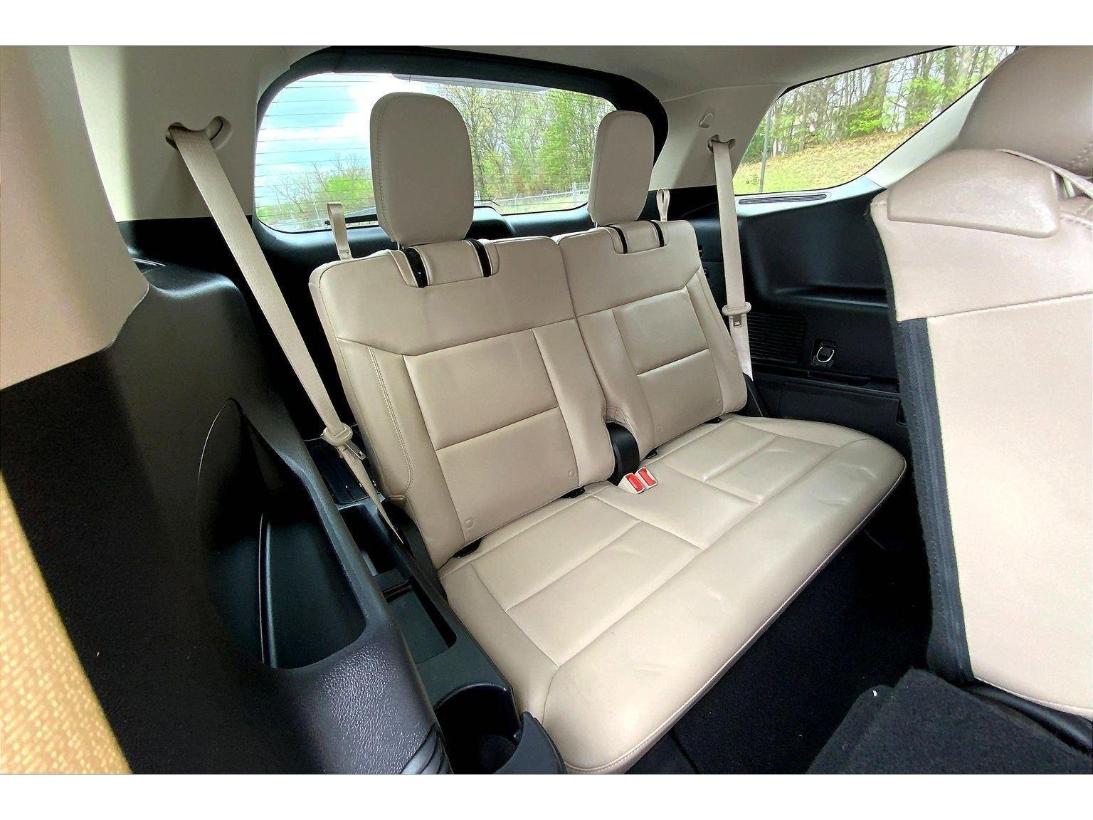 Used 2022 Ford Explorer XLT w/ Equipment Group 202A image 26