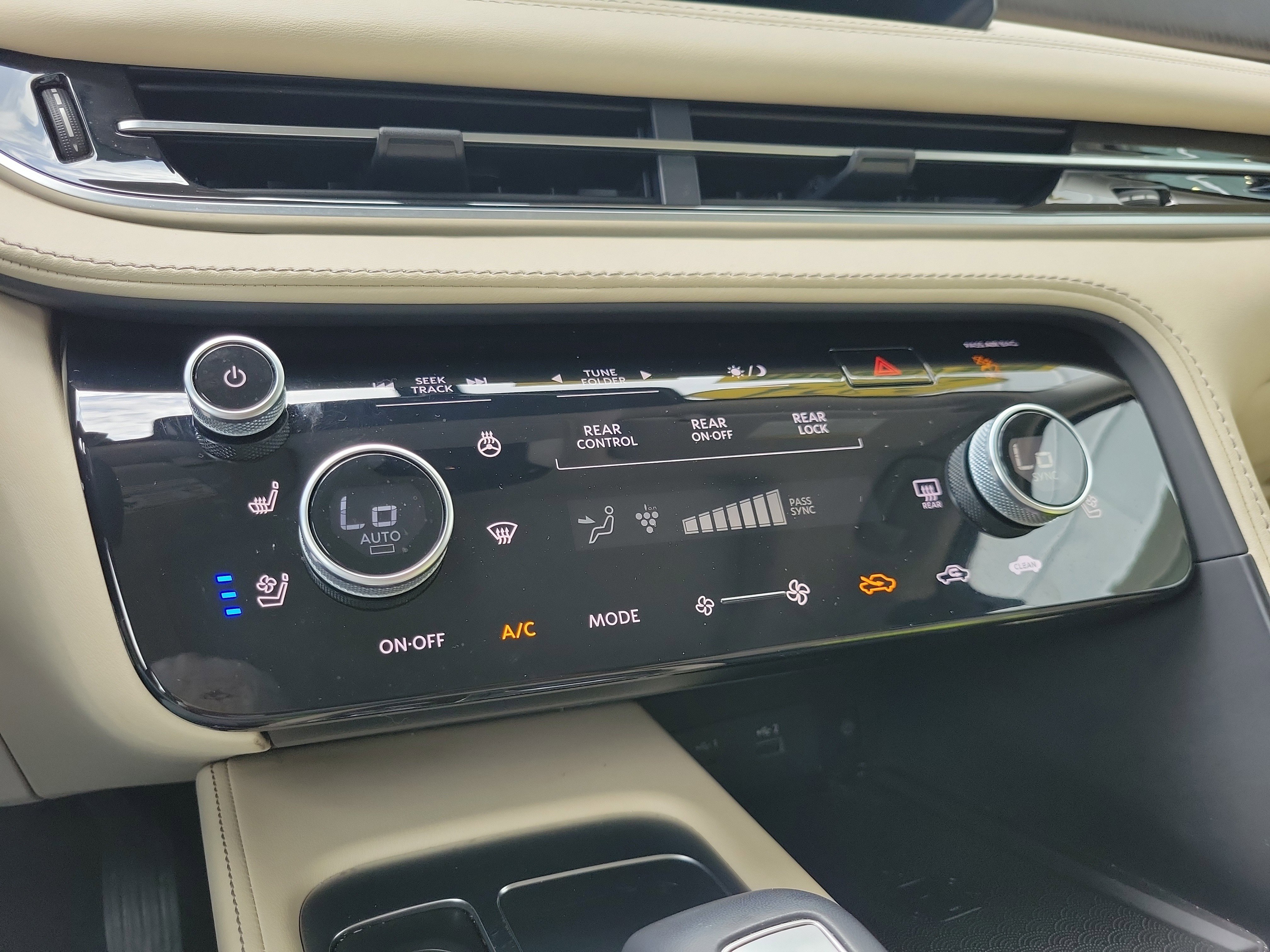 Certified 2024 INFINITI QX60 Sensory w/ Vision Package image 23