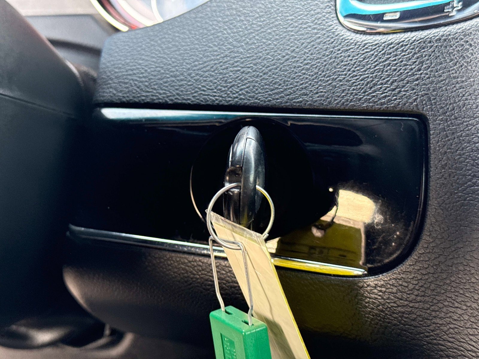 Used 2017 Dodge Grand Caravan SE image 26