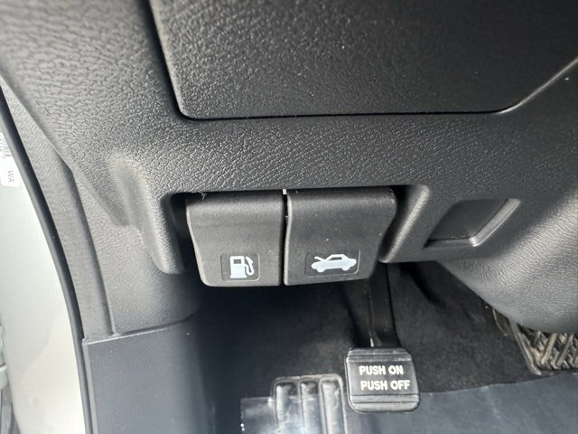 Used 2020 Nissan Murano S image 12