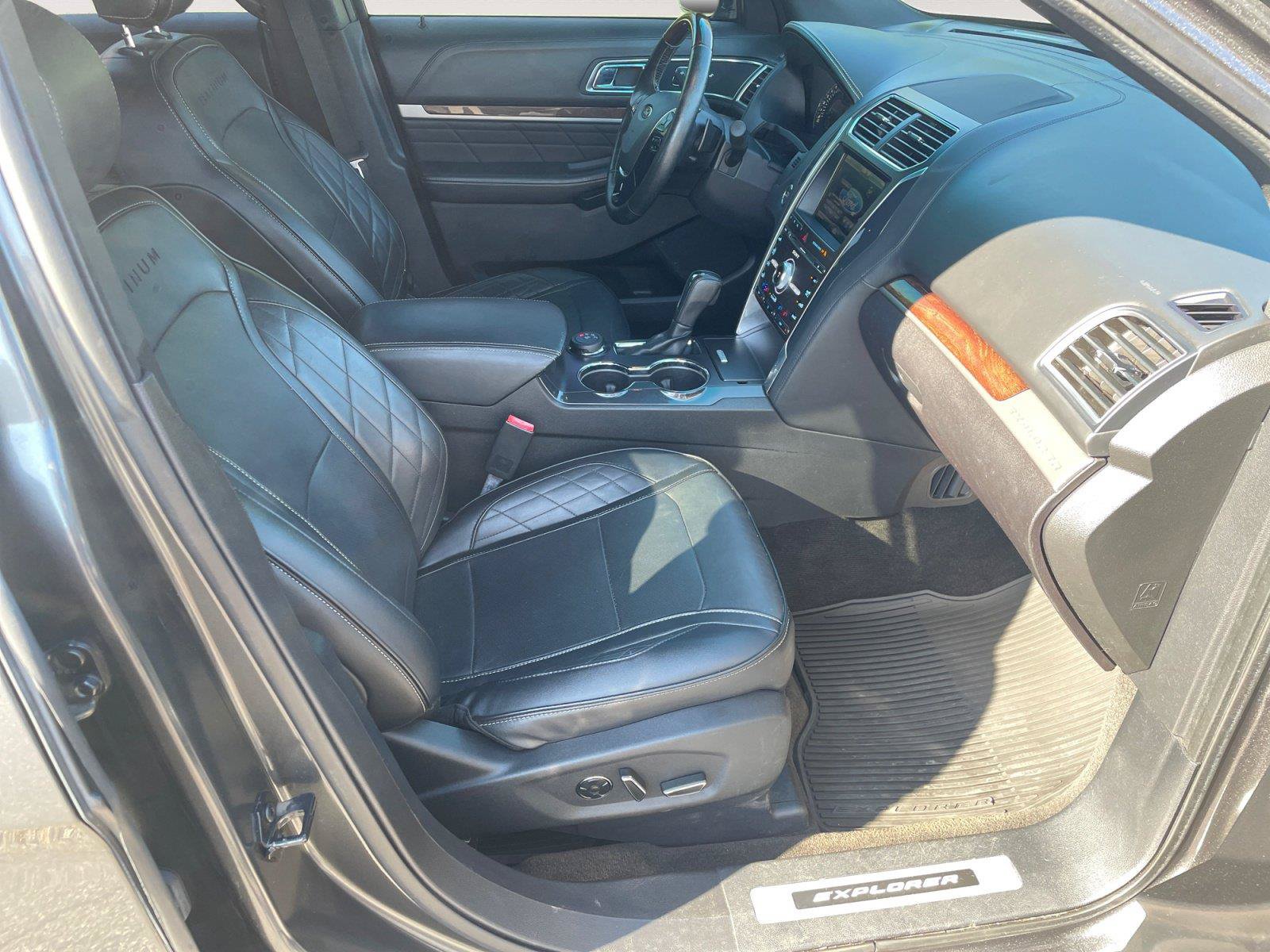 Used 2016 Ford Explorer Platinum AWD/4WD image 15
