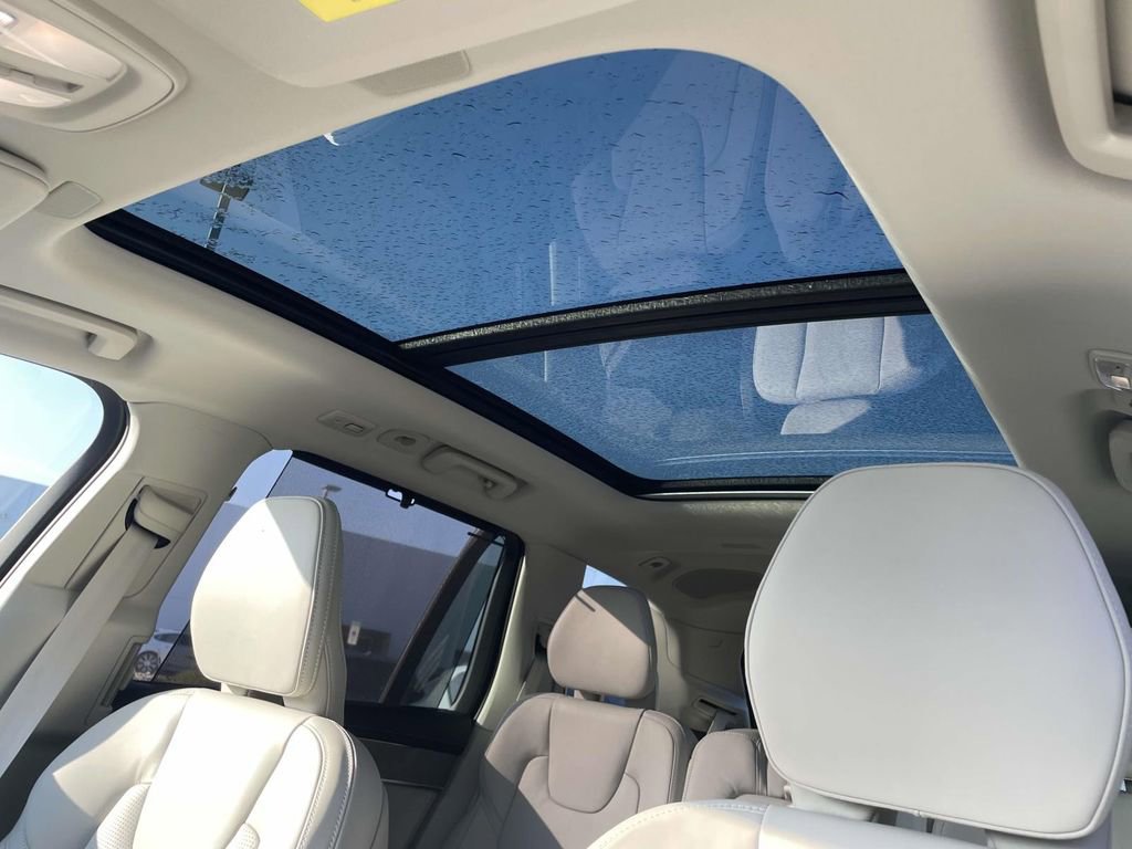 New 2026 Volvo XC90 B6 Ultra image 11