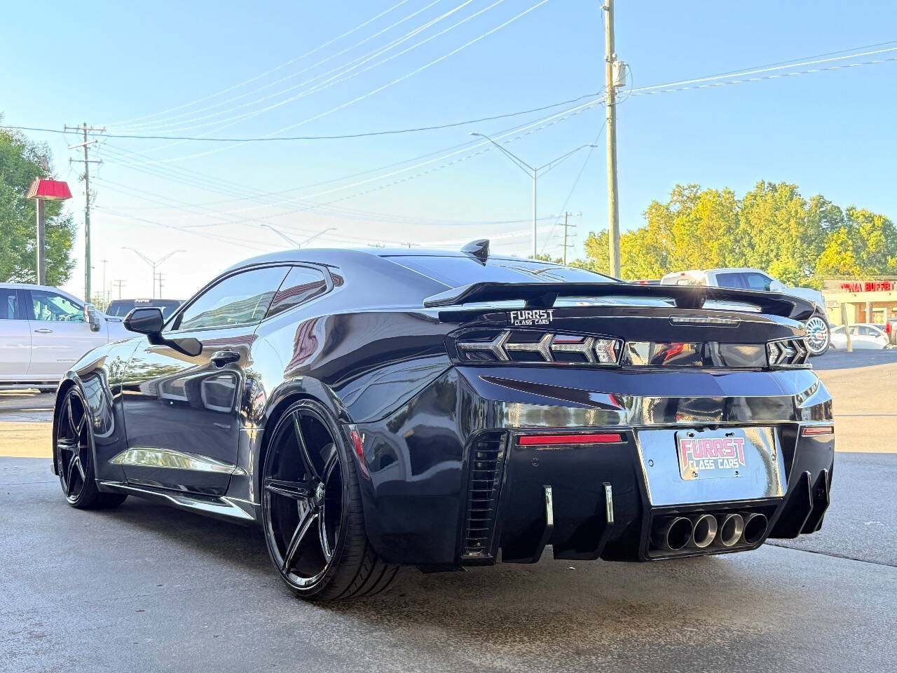 Used 2019 Chevrolet Camaro ZL1 RWD image 5
