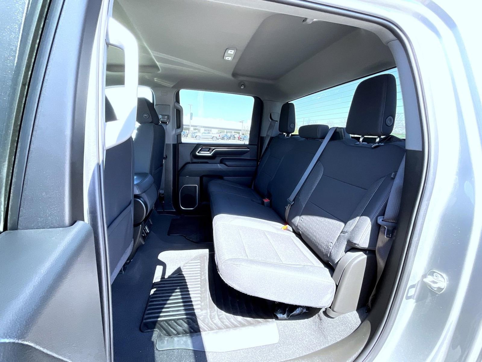 Used 2025 Chevrolet Silverado 2500 LT w/ Convenience Package image 20