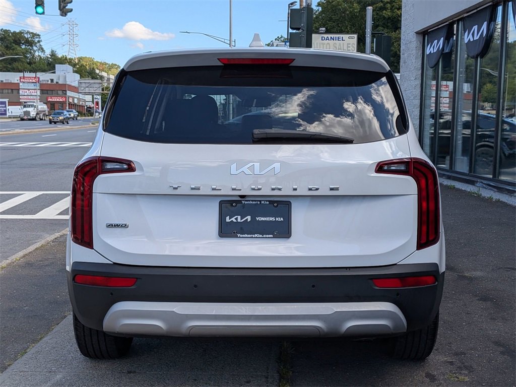 Certified 2022 Kia Telluride LX image 7